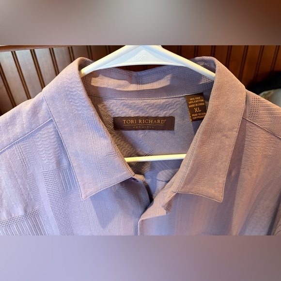 Tori Richard Textured silk‎ blend camp shirt. Sharp Purple w/island buttons. XL - Picture 3 of 5